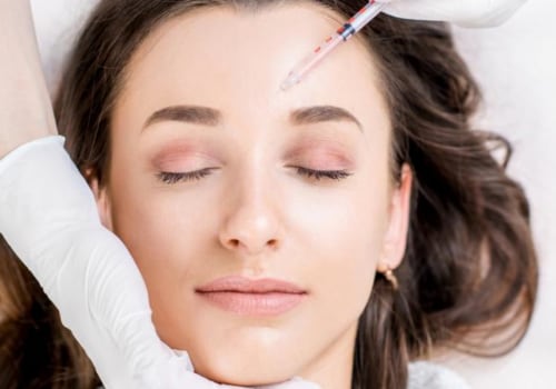 What's the Difference Between a Plastic Surgeon and a Cosmetic Surgeon?